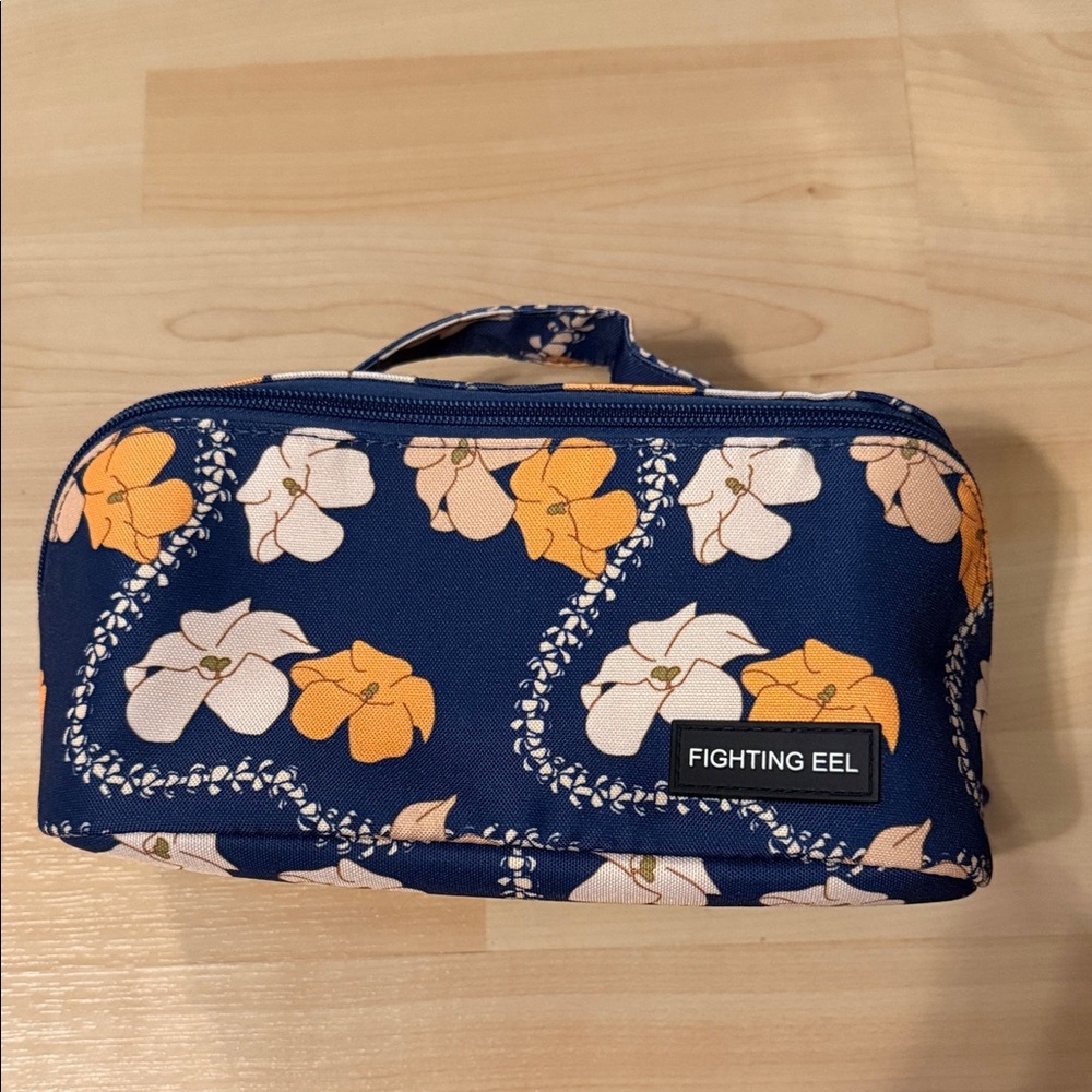 Fighting Eel makeup bag